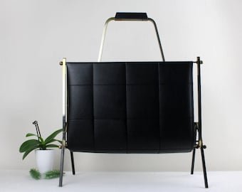 Vintage Magazine Newspaper rack made of high quality leather 60s Mid Century Furniture Genuine Leather Made in Germany