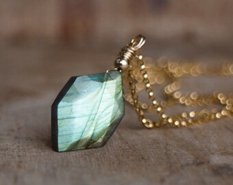 Labradorite Necklace, Hex Labradorite Pendant Necklace, Geometric Gemstone Necklace, Blue Flash Labradorite Jewelry, Hexagon Pendant