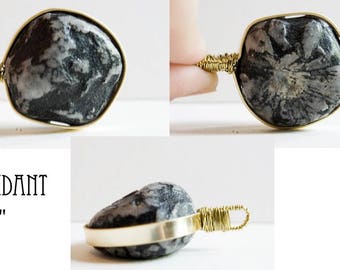 Chrysanthemum Stone Pendant