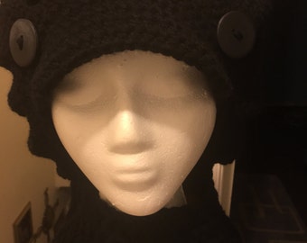 Brimmed Cap with buttons and Neckwarmer