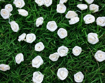Silken White Rose Buds (15mm each- 20pcs/ 50 pcs) Mini Rosettes Blanches, Satin Rose Applique, White Satin Roses, Craft Roses