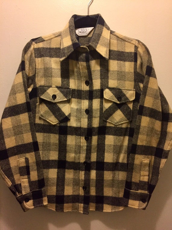 Vintage Woolrich Women Shirt by bellerevethrift on Etsy