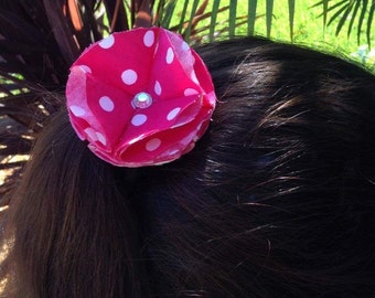 Pink polka-dot hairtie