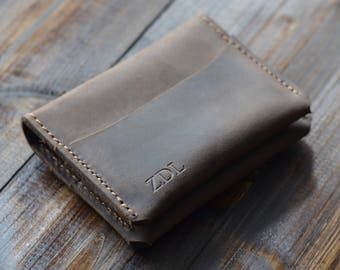 Personalized Minimalist Modern Leather Card Wallet, Distressed Leather Bifold Wallet, Bifold Cardholder, Leather Wallet, Chestnut Brown