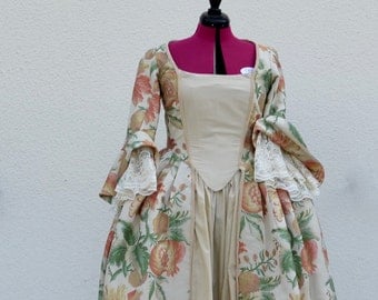 Robes of State 18th in Granada, flower cotton Brocade and gold thread
