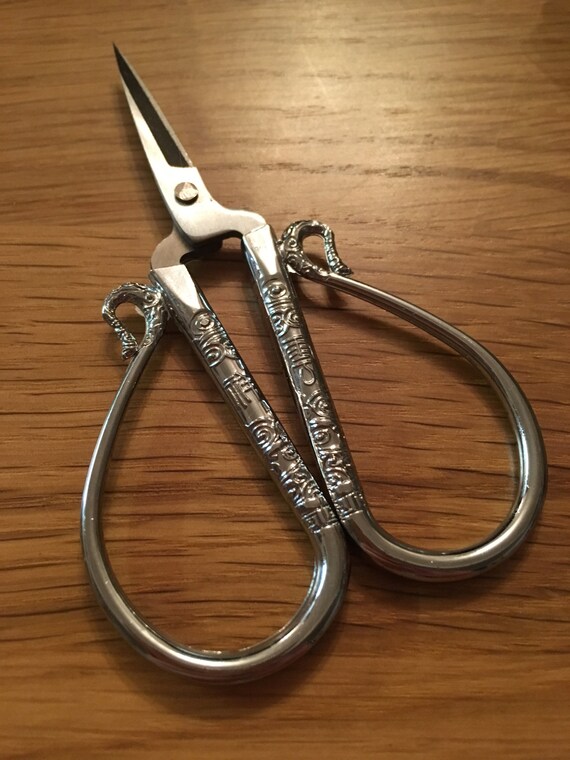 Japanese Style Curved Handle Scissors