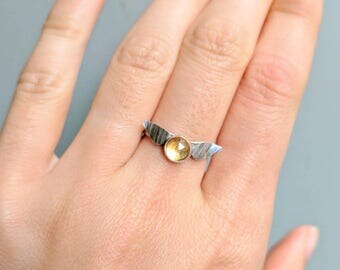 Golden Snitch Ring. Minimalist Jewelry. Citrine Sterling Silver Harry Potter Ring. Harry Potter Promise Ring. Quidditch Jewelry Seeker Ring.