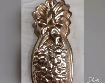Pineapple Jello Mold, Vintage Mold, Gelatin Mold, Wall Hanging