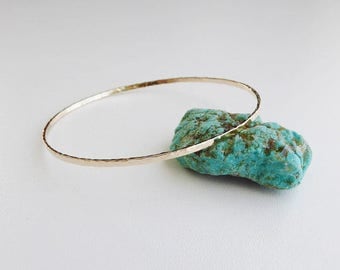 14kgf gold 2mm bangle bracelet,hammered gold bangle,gold bangle bracelet,gold hammered bangle bracelet,bangle bracelets,gold filled bangle