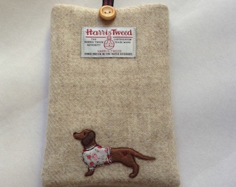 Dachshund e-reader case, kindle paperwhite 6", kindle voyage, kobo touch, kobo glo case, sleeve, oatmeal Harris Tweed fabric, dog lover