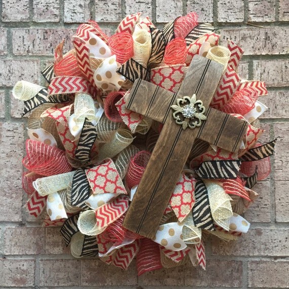 Items similar to Red Burlap Wreath, Animal Print Deco Mesh Wreath, Wood