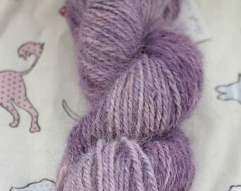 100gms Alpaca. DK. lilac. Hand spun and hand dyed.