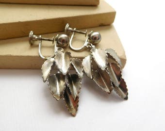 Vintage Dimensional Silver Tone Leaf Cluster Dangle Screw Back Earrings