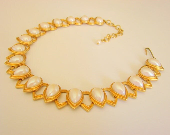 Vintage Faux Pearl Teardrop Cabochon Goldtone Choker Necklace Jewelry Jewellery