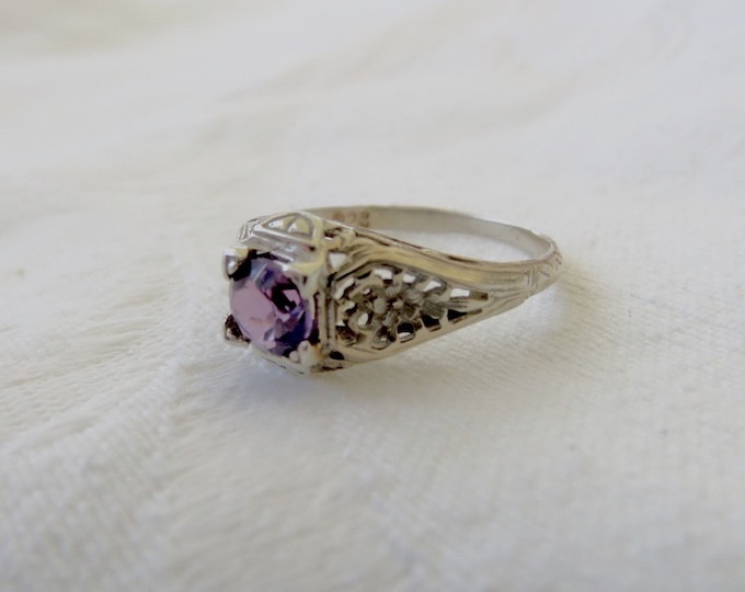 Art Deco Amethyst Ring, Sterling Silver Filigree, Amethyst Solitaire Stone, Vintage Jewelry Size 5.25