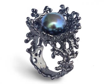 CORAL FLOWER Black Pearl Ring, Black Ring, Black Engagement Ring, Black Pearl Engagement Ring, Alternative Flower Ring