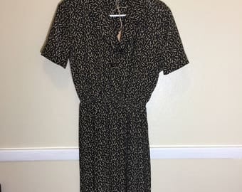 Vintage 80s Leslie Fay dress // black with beige pattern