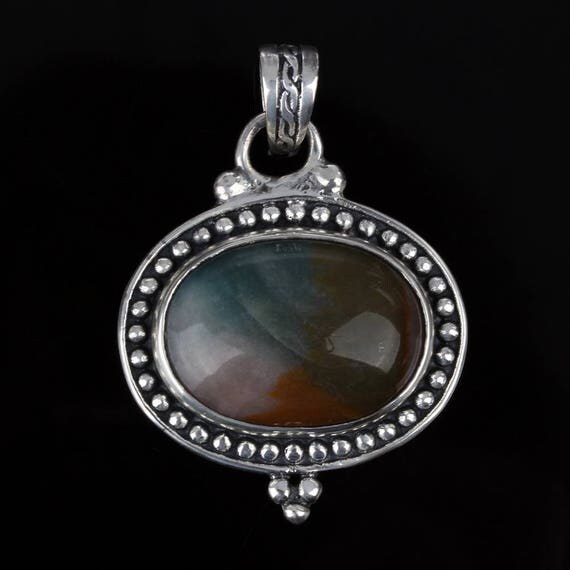Items similar to Agate Gemstone Pendant Silver Beads Vintage Ethnic ...