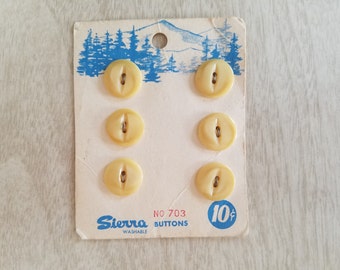 Vintage "Sierra" Buttons Creamy Yellow on Original Card