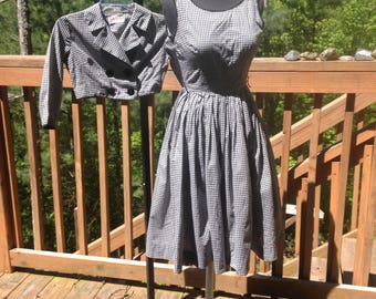 1960s Vintage Betty Barclay Shirtwaist Black & White Checked Gingham Dress with Double Breasted Cropped Jacket with 3/4 length sleeves small