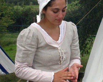 Medieval Linen Coif for women or girls. Medieval headdress, historic costume. White linen coif, medieval hat, renaissance fair, medieval cap