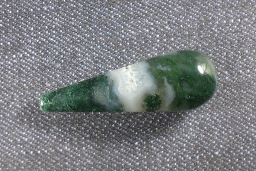 Sale Green Moss Agate Teardrop // Pendrop of Moss Agate