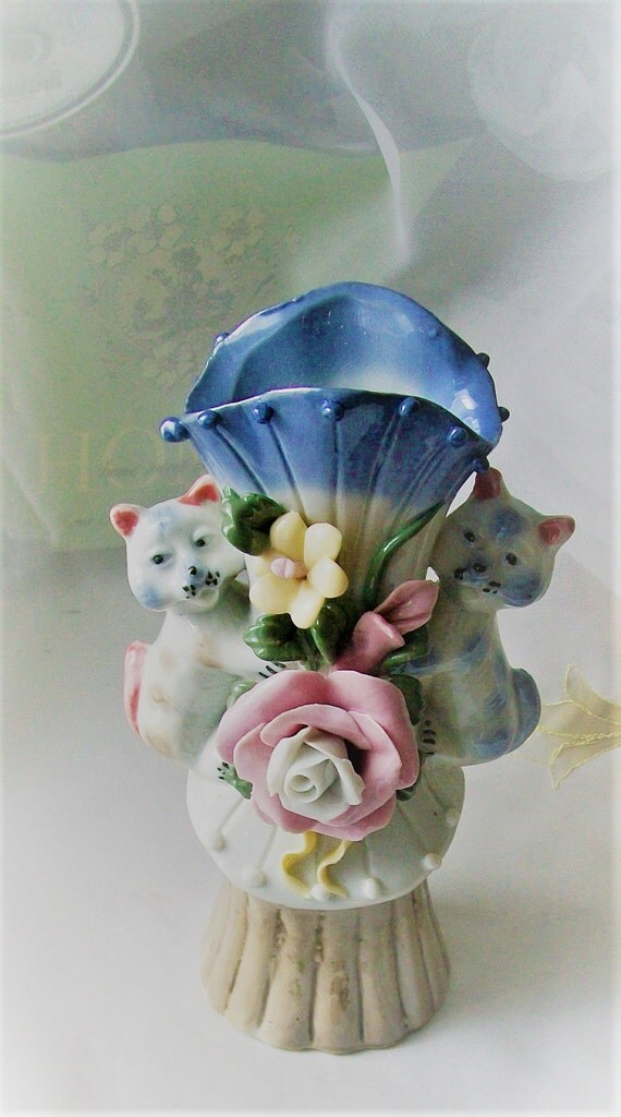 Vintage vase porcelain vase double cat vase cat vase