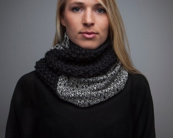 Infinity scarf / circular scarf / wrap
