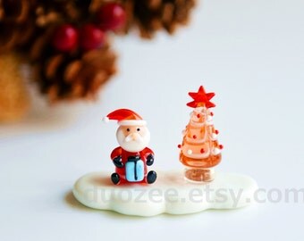 Fairy Garden Miniatures, Handmade Lampwork Glass Miniature Santa Figurine, Santa Figure, Sitting Santa with Tree, Christmas Miniatures