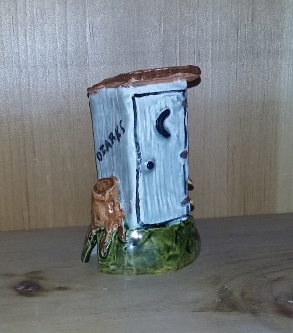 Out House Pie Vent Detailed Pie Bird Vent by Adrian