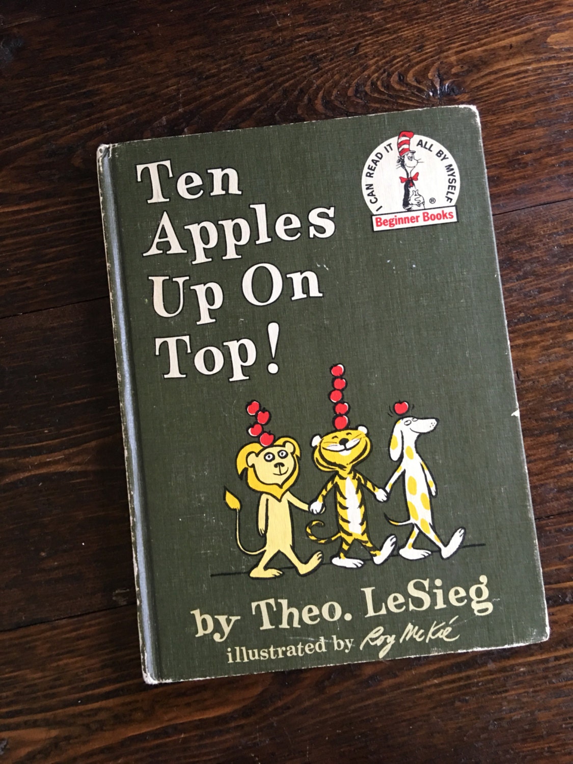 ten apples up on top by theo lesieg