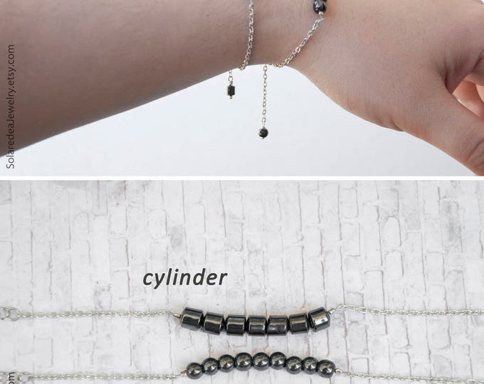 Black hematite bracelet, Hematite jewelry, Minimalist bracelet, Delicate bracelet, Black bracelet, Everyday bracelet, Chain bracelet