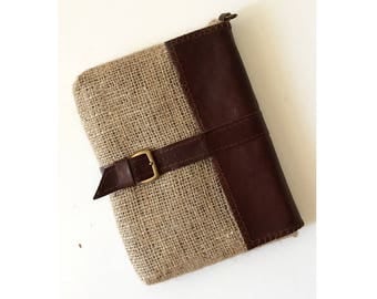 voyage kindle cover gifts for him, men handmade accessories, leather ebook cover in jute, brown case, kindle leather case