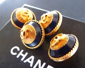 CHANEL Buttons, Vintage Auth Very Rare, Black Gold, Sunburst CC, Size 0,7" 1,7 cm, Stamped, Chanel Earrings, Price for 1, Only 2 left !