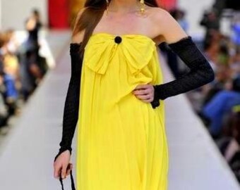 dress couture strapless pleated with a butterfly knot
