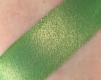 Emerald Kitty - Duochrome Green with Orange/Yellow Undertones 3g or 5g Jar Loose Mineral Eyeshadow Highly Pigmented Foiled Eye Shadow