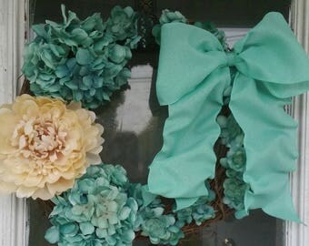 Wreath 18" "Southern Bell"