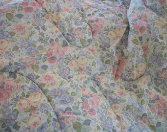 vintage laura ashley comforter, 'quartet' pattern, reversible with 'sycamore' pattern, twin size, usa made, pink roses floral, cottage chic