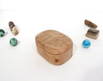 Birdseye Maple Heartwood Box, Oregon Coast, engagement ring box, ring bearer box, proposal box, earring box, guitar pick box, wood art