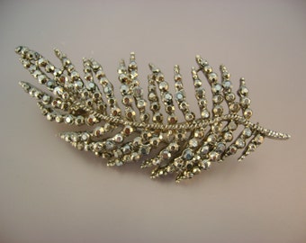Vintage Silvertone Leaf Brooch Pin