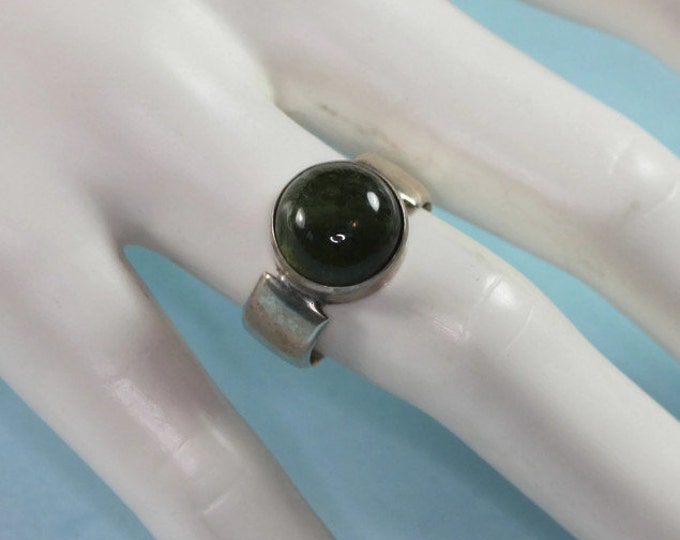 Green Rutilated Quartz Ring Sterling Ring Modernist Style Size 7.5