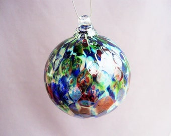 Hand Blown Art Glass Christmas Ornament/Ball/Suncatcher.