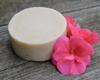Geranium/Lavender Soap (vegan friendly) - Round soap