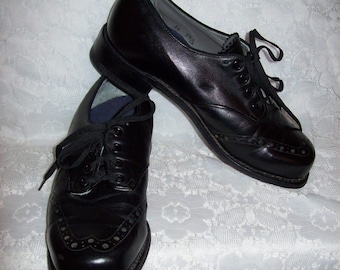 Vintage 1950s Ladies Black Leather Oxfords by P W Minor Size 7 1/2 C/AA Only 37 USD