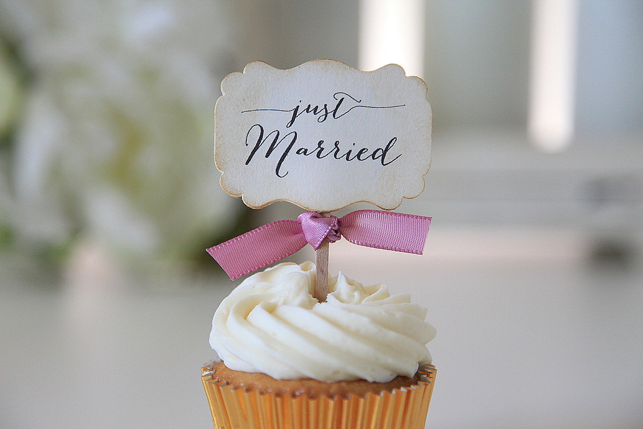 Wedding cupcake toppers Just Married Cupcake toppers Wedding
