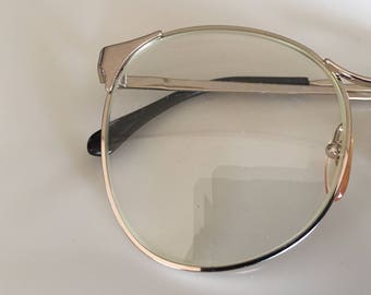 Vintage 1970s Gold Frame Eye Glasses
