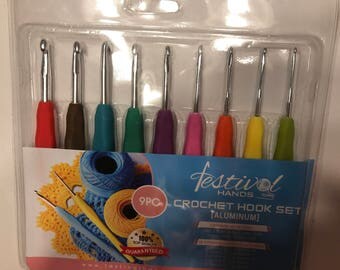 9 piece crochet hook set (A1)