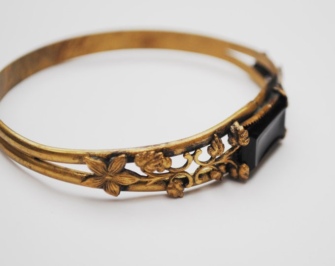 Brass Floral Bangle -Jet Black Glass - gold brass floral filigree - Art Deco - Bracelet -Art Nouveau