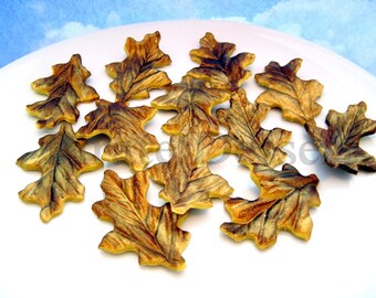 Sugar flower leaves - Golden Oak Leaves - Fondant leaves - GOLD LEAVES - Sugar Leaves - Edible cake decorations (Gold Leaves) (12 pieces)