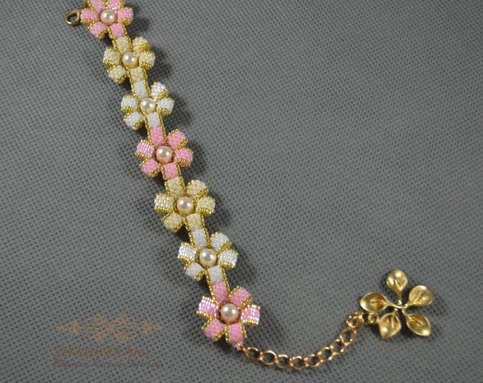 Flower bracelets swarovski bracelets pearl swarovski wedding bracelet pink bracelets beaded bracelets pearl bracelets cream pearl gold gift